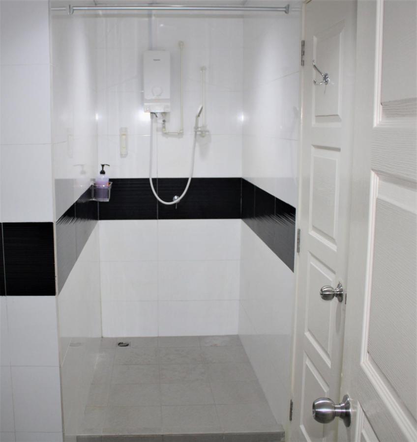 Mansion One Seaview Georgetown 2Br 6 Pax Daire Dış mekan fotoğraf